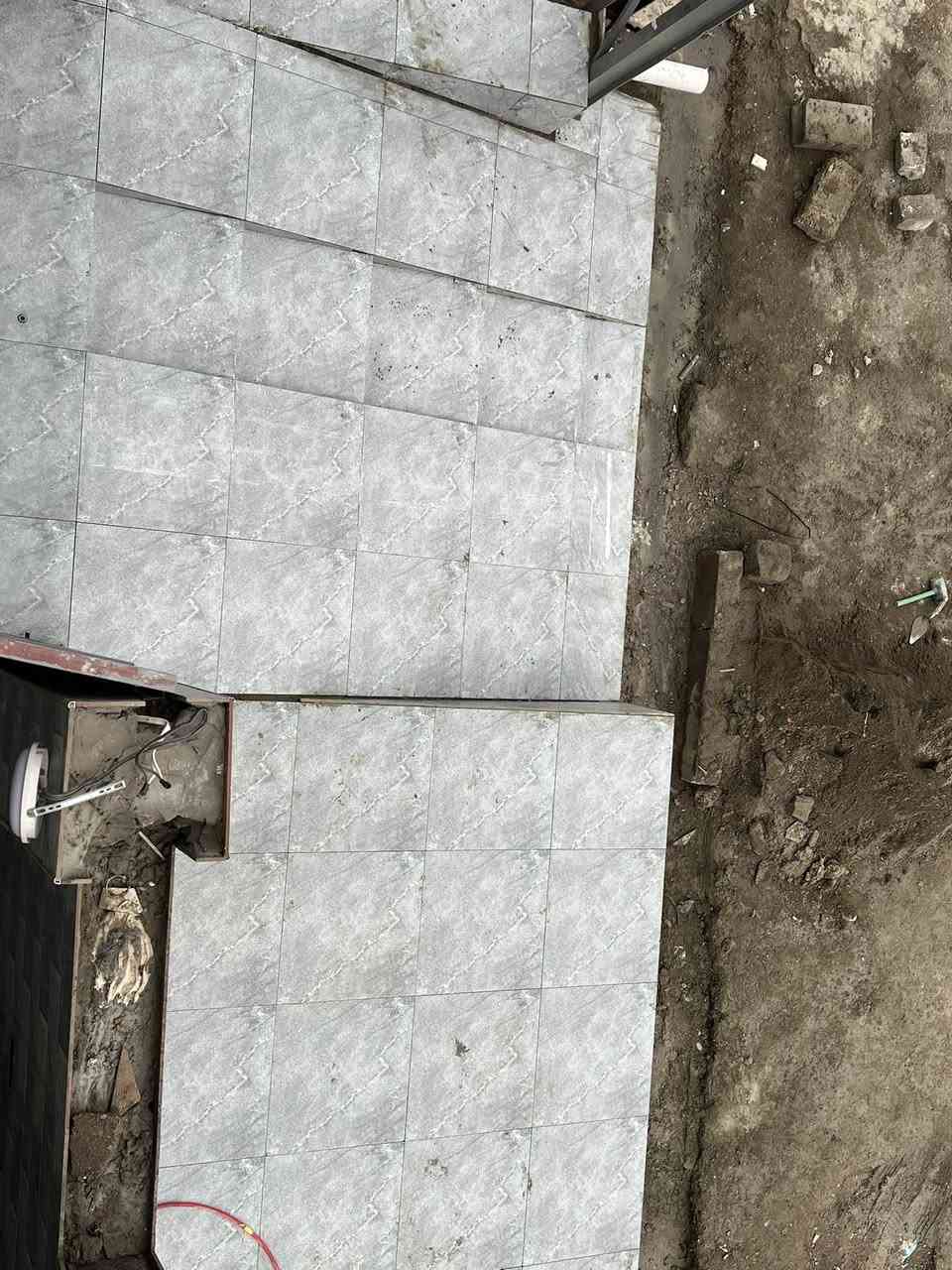 سلام عليكم
خلفه أرضيات بورسلين كاشي سيراميك 
شغل رقم واحد 
شرط هندسه 
رقم *********** بيه واتساب 🤍💙
