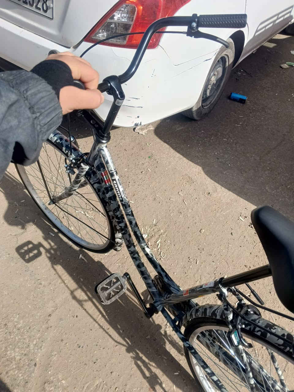 السلام عليكم  بايسكل بناتي  لونـ حشداوي (صبغ مو لزك) مختـم مـال (حاويـه😀) اي نقـص مابيـ🔥񙐊
مكـاني بغداد(الـدورة)

السـعر(130💵) رقـمـي...*********** بي واتساب
