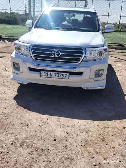 السلام عليكم ورحمة الله 
لاند كروز جكسارة 2014 رقم بغداد 
كفالة عامة من الضربة والتبديل والصبغ 
سيارة جاهزة من كل شي 
6 سليندر 
تخم تاير جديد 
رقم بغداد تحويل 
السعر 385 
مجال بسيط 
مكاني ذي قار 
شطرة 
***********
