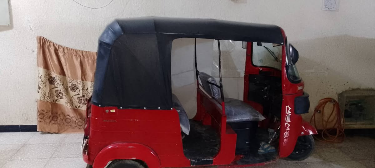 السلام عليكم تكتك للبيع 18 مرقمة انكليزي تكتك مصبوغة عام نضيفة مكينة خير من الله رايدهة 4800 وبيعة مجال قليل عنواني بلديات ***********
