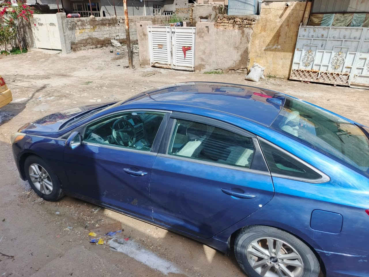 السلام عليكم سوناتا 2016
وارد أمريكي 
بيهة بارد ب جاملغ وباب يعني قطعتين
دوشمه جديده
صدر امامي خلفي كله جديد 
كهربائيات كلهة شغاله 
سياره مناقصهة برغي 
السعر 130 وبي مجال 
هاتف ***********
