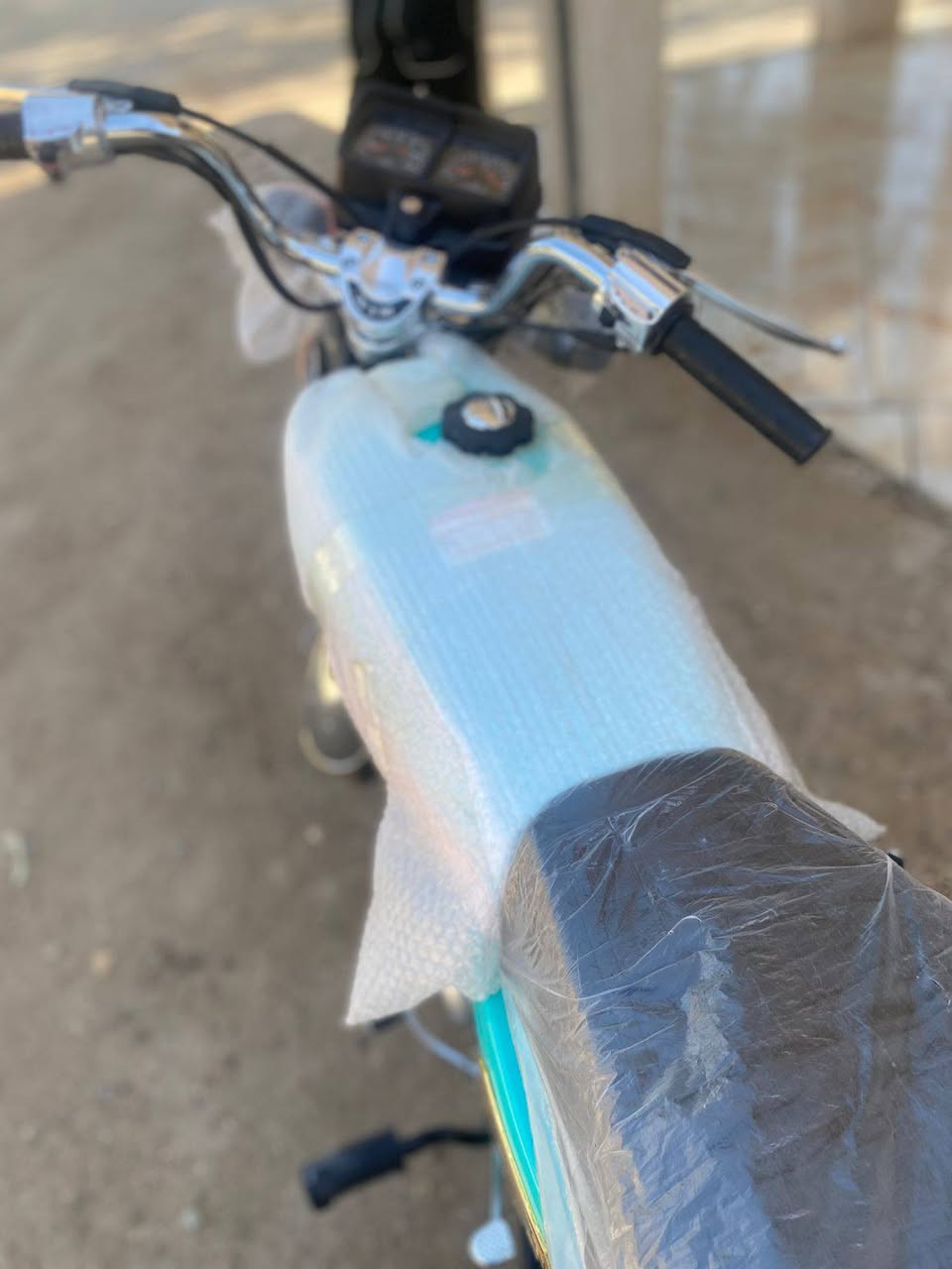 سلام عليكم
نامه امتياز للبيع مديل26
دراجه نضيفه للتواصل مع صاحب الدراجه 
الاتصال علئ 0788 098 0161
