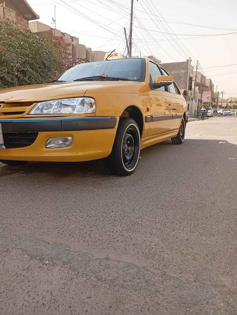 سلام عليكم بيجو بارص 2013
مكفوله من ضربه والخياس والمعجون 
سياره صبغ حزام اثر جراد 
تخم تاير خط ابيض جديد + ويل  + صدر + بلكات + نوزلات + فيت بم + منضومه زنون 
كله جديد 
سياره جديده ومتعوب عليها مال جناي 
تحويل ثاني يوم مياشرا 
سعرها ٤٥ قفل قفل 
مكانها بسمايه 
***********
