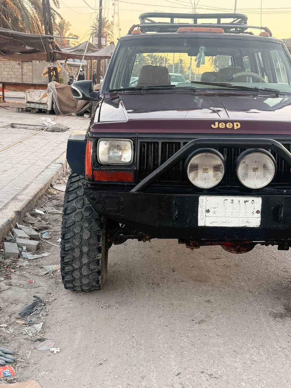 السلام عليكم 
جيب شيروكي موديل 92 بلادي  السياره كير محرك  شرط السعر 53 وبيها مجال قليل للشراي مكان السيارة السماوة القشله  للاستفسار الاتصال على الارقام
***********
*********** السماوا, المثنى
