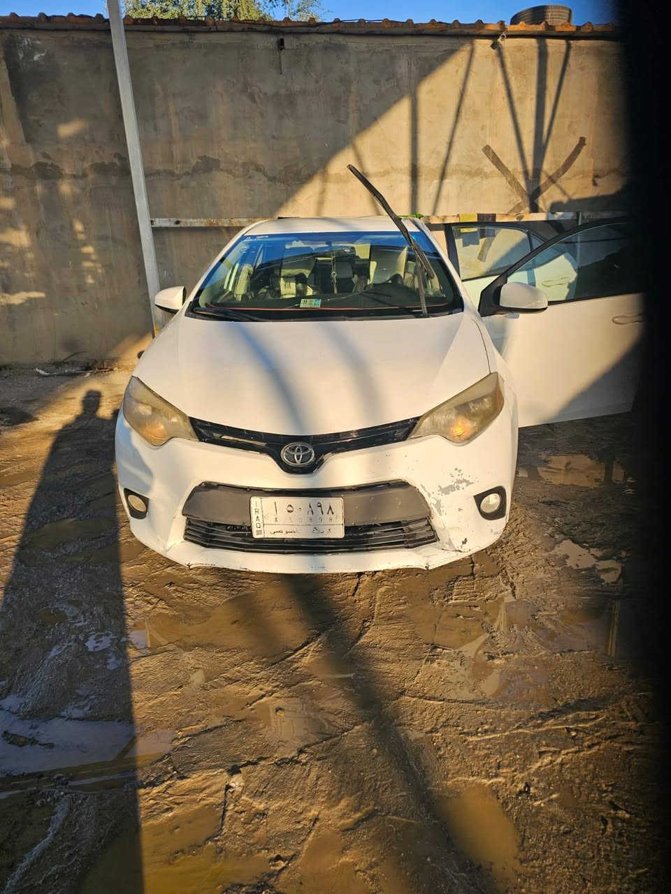 السلام عليكم
كورلا ٢٠١٦ 
نص فول 
سياره نظيفه 
كلش حلوه 
رقم كربلاء
ثاني يوم تحويل 
بيه قطعتين حادث 
جاملغ وبنيد فقط 
السعر الاتصال عالرقم***********
