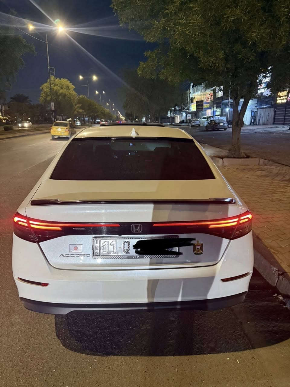 السلام عليكم
هوندا اكورد ياباني اصلي فول مواصفات موديل ٢٠٢٤

صور الحادث مرفقه مع الصور بنيد فقط مصبوغ كلير

• مكينة ١٥٠٠ تيربو يعني انسى الصرف

• كير اوتوماتيك

• شاشة

• فتحه سلايد

• كاميرا خلفية

• كرسي كهرباء

• رادار امامي

• مانع تصادم

• محدد مسار

• تصحيح مسار

• تحكم  بالستيرن

• مثبت سرعة

• مانع انزلاق

• دخول ذكي

• إنارة ترحيبية

• هندبريك كهرباء

• عداد ديجيتال

• لايت عدسات زينون

• نظام اوتو لايت Auto

• لايت العالي زنون

اوتو هولد للبريك

• حساسات مطر

• حساسات امامي خلفي

• حساسات ضغط هواء الإطارات

مكان بغداد الحريه تحياتي للجميع

للستفسار ***********
