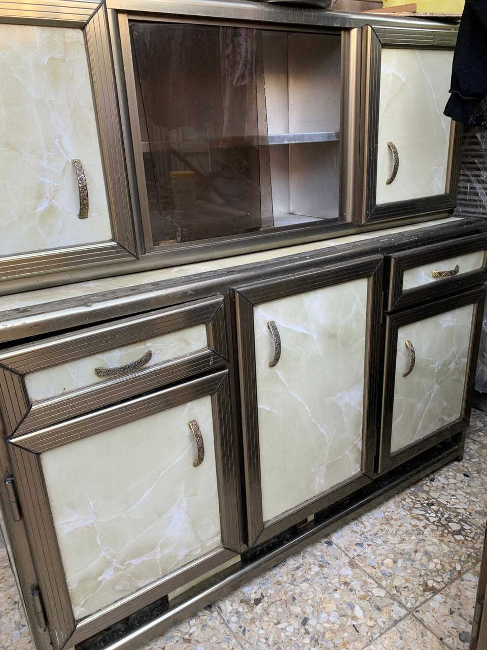 السلام عليكم ورحمة الله عندي كاونتر للبيع ثلاث قطع سعره ١٥٠ وبي مجال


**إذا كنت صاحب هذا الإعلان وتريد حذفه لأي سبب، رجاءا أرسل رسالة إلى الدعم الفني**