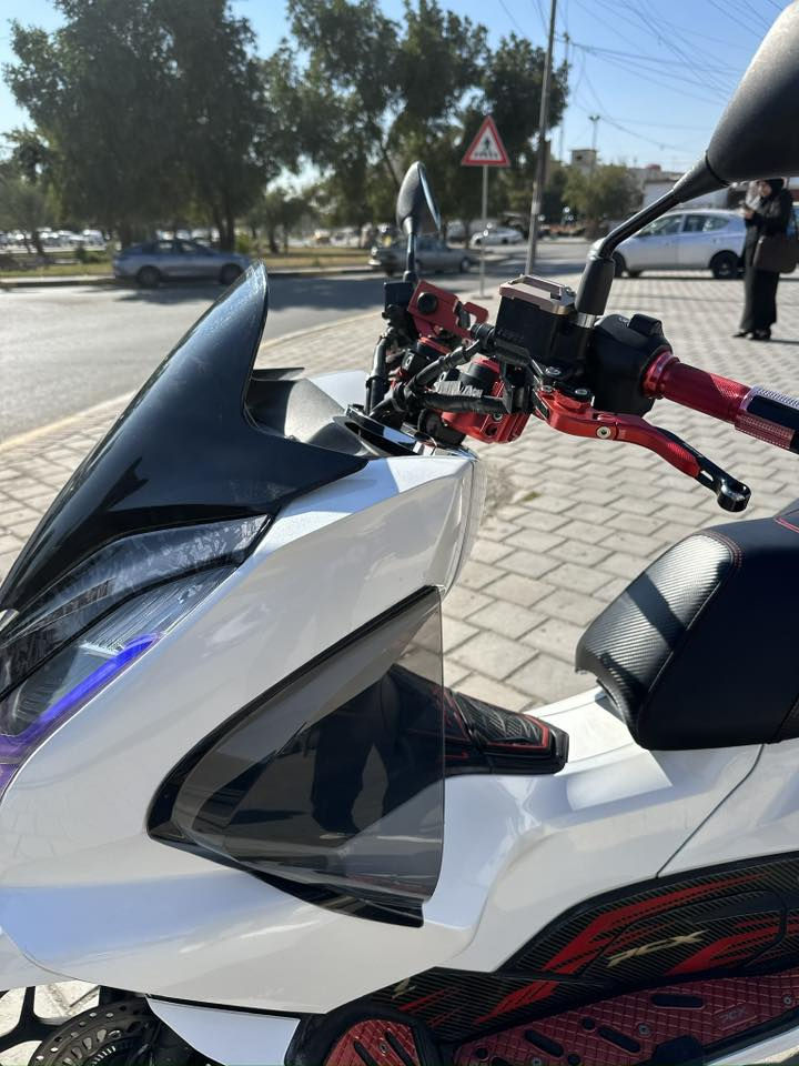 bcx جيل الرابع كوريا
مكفولة كفالة عامة من الكفرات والمكينة وكلشي شخط واحد ما بيهة حيل جديدة رمبة الدراجة رياضية 
الدراجة مزودة كلشي بيهة مزود 
كشن رياضي
ستيرن رياضي 
تجوة رياضي 
دوس رياضي 
مصدات 
درع صلانصة 
تزويد راديتر 
حمالات رياضي 
شوتة رياضي شفاف مغلفة الكصة والجناح كاربون
دبلات رياضي اصلي 
كل القطع اصلية الي عليهة 
عليهة حواجب بل مازدة
تخم تاير جديد اصلي 
السعر : 21 ورقة قفلللل 
العنوان بغداد 
الرقم :***********
