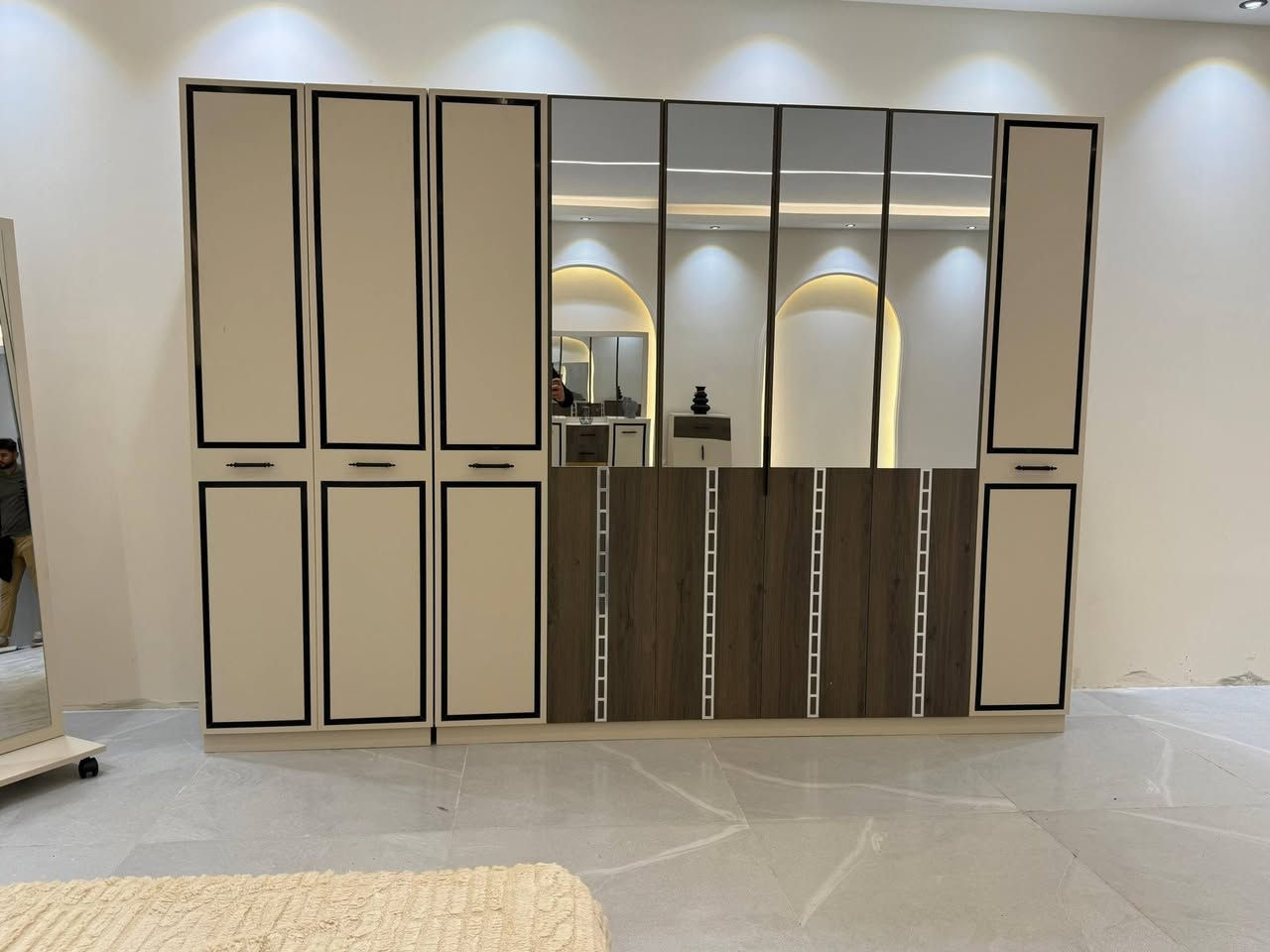 من معرض وموبليات اميد 
انسب أسعار لدينا افتر سوك بل أخير تعال يمنا وأحكم بنفسك
💥💥📣📣📣📣
يتوفر لدينا غرفة نوم 5 قطع و غرفة نوم 6 قطع وغرفة نوم 7 قطع وغرفة نوم 8 قطع وغرفة نوم 9 قطع وغرفة نوم 10 قطع وغرفة نوم 11 قطع كل موديلات غرف نوم متوفر لدينا أكثر من 200 موديل  من غرف
يتوفر لدينا غرف نوم شبايي

دوشك نفرين أكثر من 10 موديل 
دوشك نفر واحد أكثر من 10 موديل

قريولة خشب و حديد
وسفري تركي و عراقي و صيني 

تعلاكات أكثر من 21 موديل

طبلاة أكثر من 50 موديل
خماسي و ثلاثي و رباعي 

كنتور بابين و 3 أبواب و 4 أبواب و5 أبواب  و 6 أبواب 

وكاروك اكثر من 15 موديل 

مستواليت 
امرايه عمودي
ميز مكتبي 
كراسي مكتبي 
ميز طعام🍱🍜
ميز تلفزيون📺
عش مرجوحة
عش أطفال 
طخم ديوان
قريوله طابقين
زحلكيه
مرجوحة حديقه 
ميز طعام حديقه🍴

العنوان قضاء طوز خورماتو شارع عام مقابل معرض الغدير مجاور ايوب ديكورات او مجاور علي فاتح الزراعي

بإدارة
علي عباس 
***********
***********
