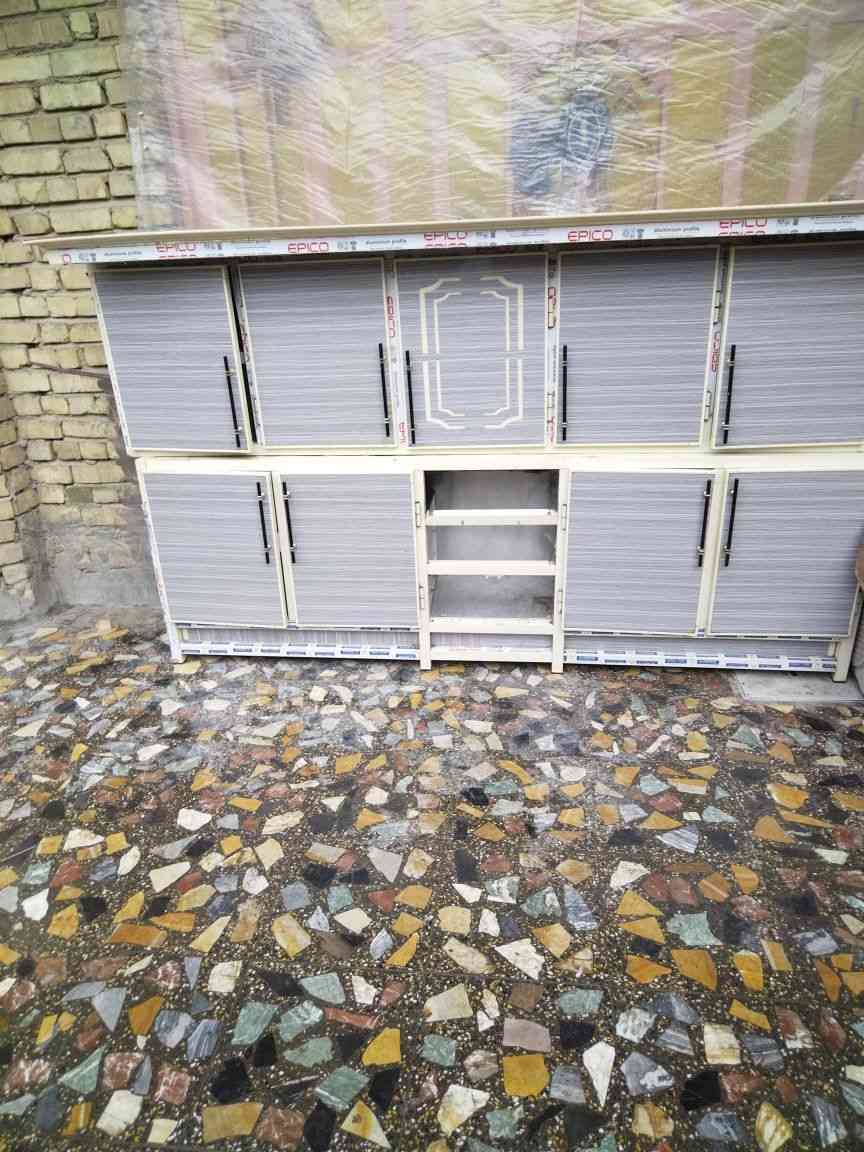 للبيع كاونتر مناسب ***********
