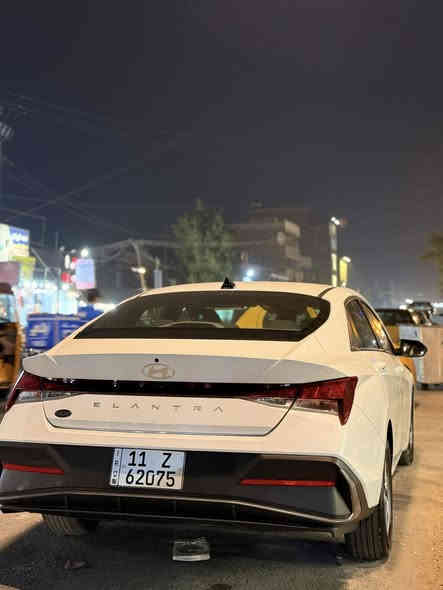 للبيع 
هونداي النترا موديل 2024
رقم بغداد
السيارة موجودة ببغداد وبأسمي وسنويتها مشروع وطني ونافذة لغاية شهر 5 سنة 2030
السيارة بيها هزة تخلص شهر الخامس 2026

المواصفات/
اللون ابيض
مكينة 4 سلندر 2000 الفين دوش اقتصادية وتفول بنزين عادي ما عليها شي
تبريد قطعة وحدة
كاميرا خلفية
تحكمات ستيرن جهتين
3 انظمة قيادة (سبورت /ايكو /نورمال)
سبير الشركة الاصلي
ماشية 25 الف كيلو قابل للزيادة
شاشة الدشبول الكترونية
شاشة كبيرة
قيادة ذاتية
تشغيل عن بعد
رادار
منفذ شحن تايب سي
كار بلي
گروز سرعة 
اواكس + بلوتوث + USB
كشنات مخمل
شاشة عطلات
گير  ومكينة بلاد
سويج وليس بصمة
كشنات عادي وليس كهرباء
لغود وشواصي مكفولات وع الفحص

وارد امريكي والحادث كما موضح بالصور 
حادثها جدا خفيف حافة البنيد الامامية تعدل ونصبغ ومرشوش كلير
بيها رصعة بالقمارة  اثر التحميل
وبيها طلقة بالقمارة بس ما نافذة
السيارة اجتي تشتغل وتمشي بدون عطل من امريكا

كلشي مخلي بالمنشور صور الحادث والصور اثناء التصليح وصورها حاليا وكلشي ذاكره حتى ما يجي واحد ويكول هاي الشغله ما كلت عليها وخليتني اتعنه 
واهم شي المصداقية

السعر ١٧٠ ورقة 

العنوان
بغداد الجديدة /النعيرية /شارع المسبح
موبايل/ ***********
