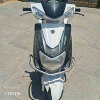 هوشه • تشتغل • اشارات