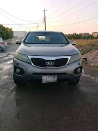 سياره سورنتو موديل 2011 وارد أمريكي محرك 4سلندر دوش الحادث قبق جنطه  م...