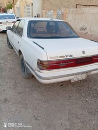 كرسته موديل ٩١ نظافه ٧٥بلميه محرك كير السعر٣٠ ورقه ٠٧٧١٢١٩٠١٨٦