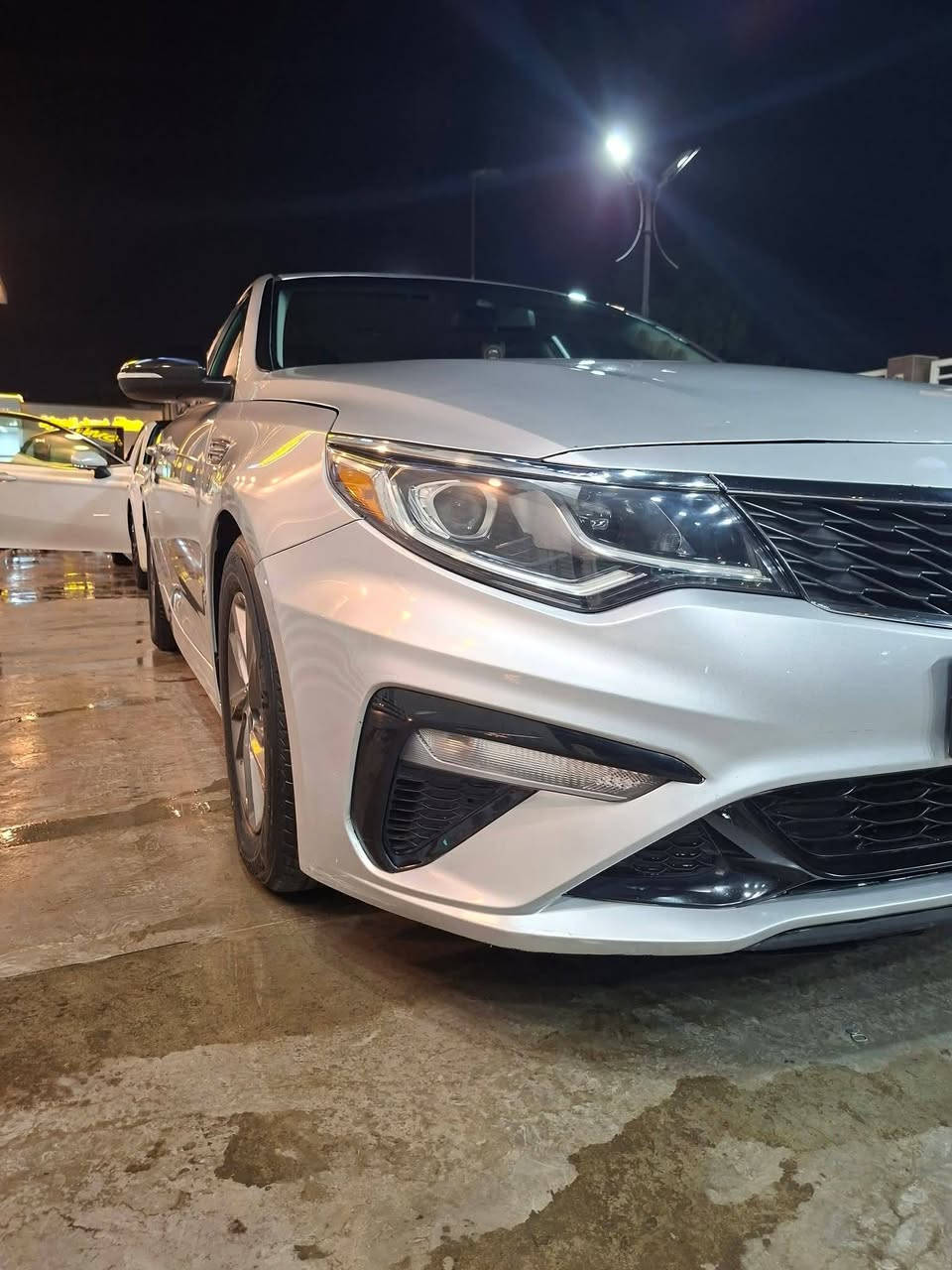 للبيع
كيا اوبتيما وارد امريكي موديل ٢٠٢٠ حادثها مرفق بالمنشور استعمال امراءه مشخطه متعلمه بيها سياقه ابيعلك حزام صبغ سيارة امانة الله على وضع البلاد 
من محرك وكير وصدر وتخم تاير وتبريد جاهزة من كلشي حادثها باامريكا فقط خسفه بالبنيد بدون ايرباك بدون دواخل مكفولات بااسمي تريد تحويل تريد وكالة السعر ١٣٢ $ بيها مجال قليل بغداد ***********
