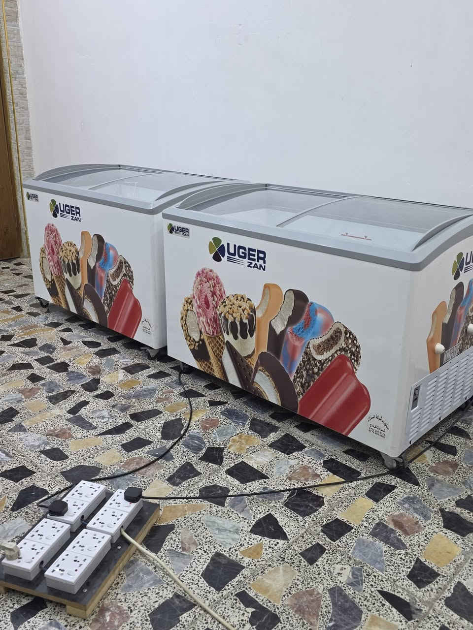 عارضات للبيع عدد ٤ اخوات شكل واحد جدد لوك مستعملات اقل الشهر فول تبريد نضافة ١٠٠/١٠٠ +مجمدات عدد ٢ شكل واحد حجم ١٦ قدم فول تجميد مكاني بغداد مدينة الصدر للاستفسار الاتصال على الرقم ***********
