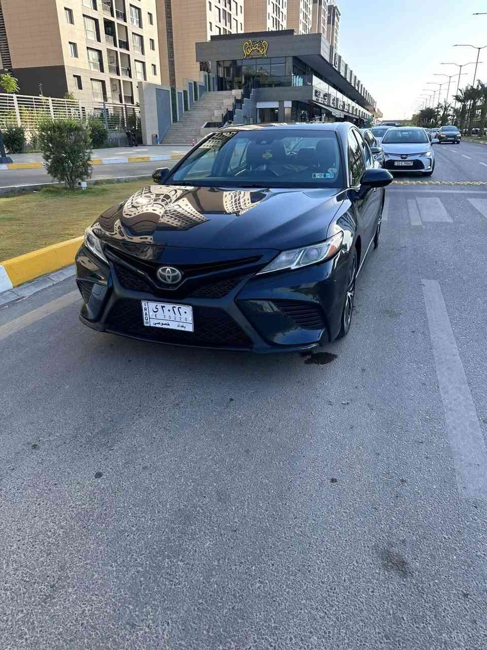 السلام عليكم
كامري se 2018 للبيع ماشيه 95 الف لسياره كلين بدون صبغ وبدون حادث الايرباك كله سليم سعره 160 وبي مجال 
للاستفسار ***********
مكلف بالنشر
