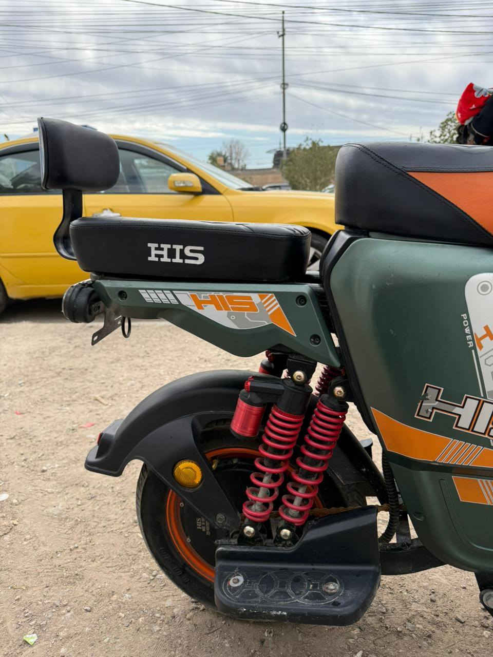 ار ٩٠٠ جديده ما صار شهر من أخذته كفاله عامه السعر ٤٥٠ وبيه مجال
***********
