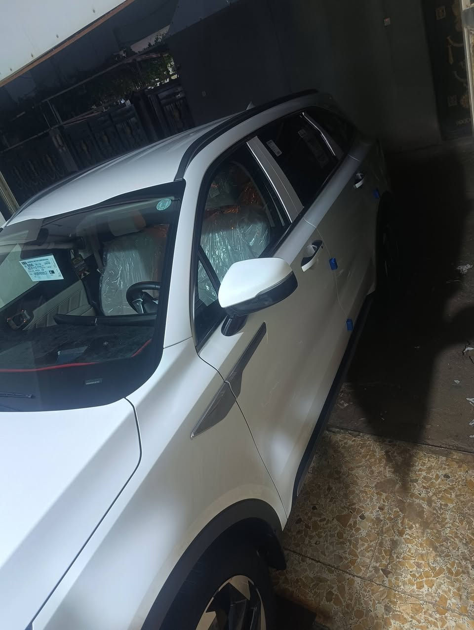 كيا سورنتو 2024 سياره فول عده الفتحه والباقي المواصفات معروفه سونار السياره مرفق بل مشنور ماشيه 44 السعر 280 وبيها مجال مكان كربلاء ***********

