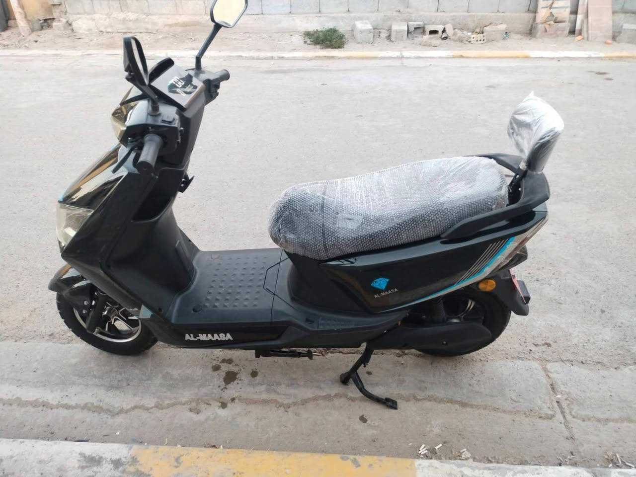 السلام عليكم ورحمة الله وبركاته سكنس فول مواصفات للبيع او مروس جبلي فقط بطاريات جدد على الفحص للستفسار على الخاص او واتس اب  ***********
