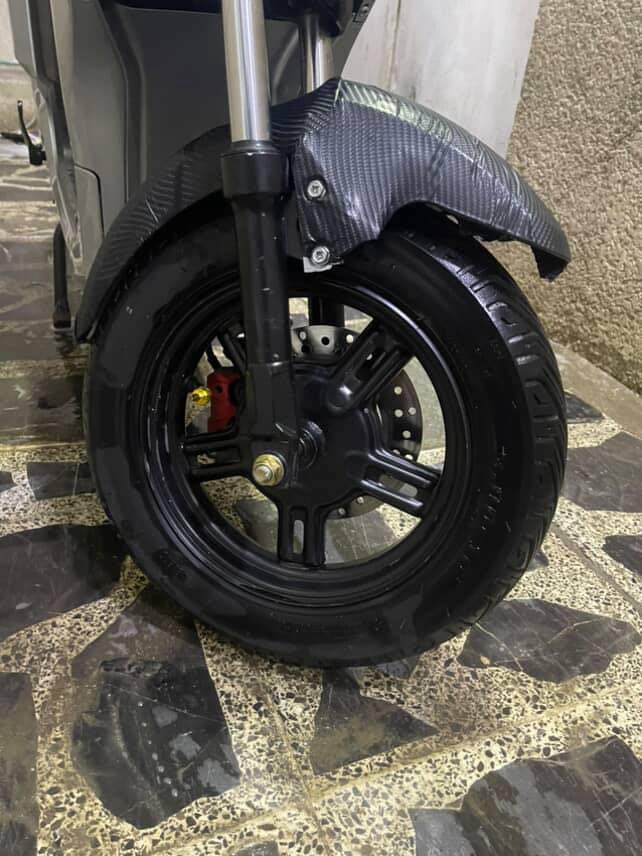 موديل 2025
دراجه مستعمله شهر ونص
بطاريات وينلي
36V
جاملغ كاربون فايبر 
 صدر دبلات رياضي اصفر
يدات رياضي اصفر 
ولف رياضي اصفر 
بيه نقوصات كلش قليل 
سعر 475وبيه مجال 
ا


**إذا كنت صاحب هذا الإعلان وتريد حذفه لأي سبب، رجاءا أرسل رسالة إلى الدعم الفني**