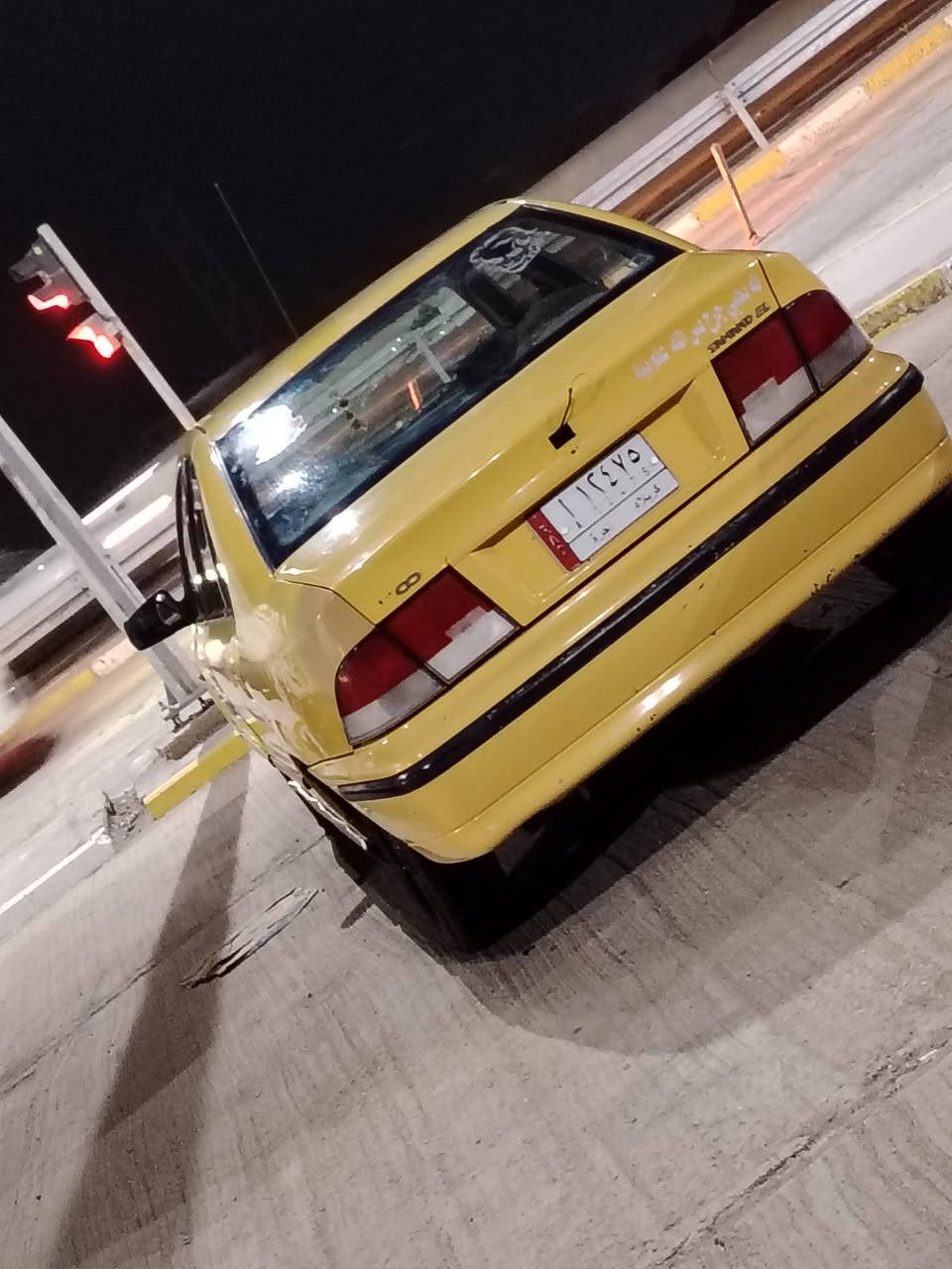 دسلام عليكم سيارة سمند محرك محور كوله وتماتيك سيارة جاهزه الحمرك خير من الله السعر 23$وبيها مجال مكاني بابل) رقم الهاتف ***********
