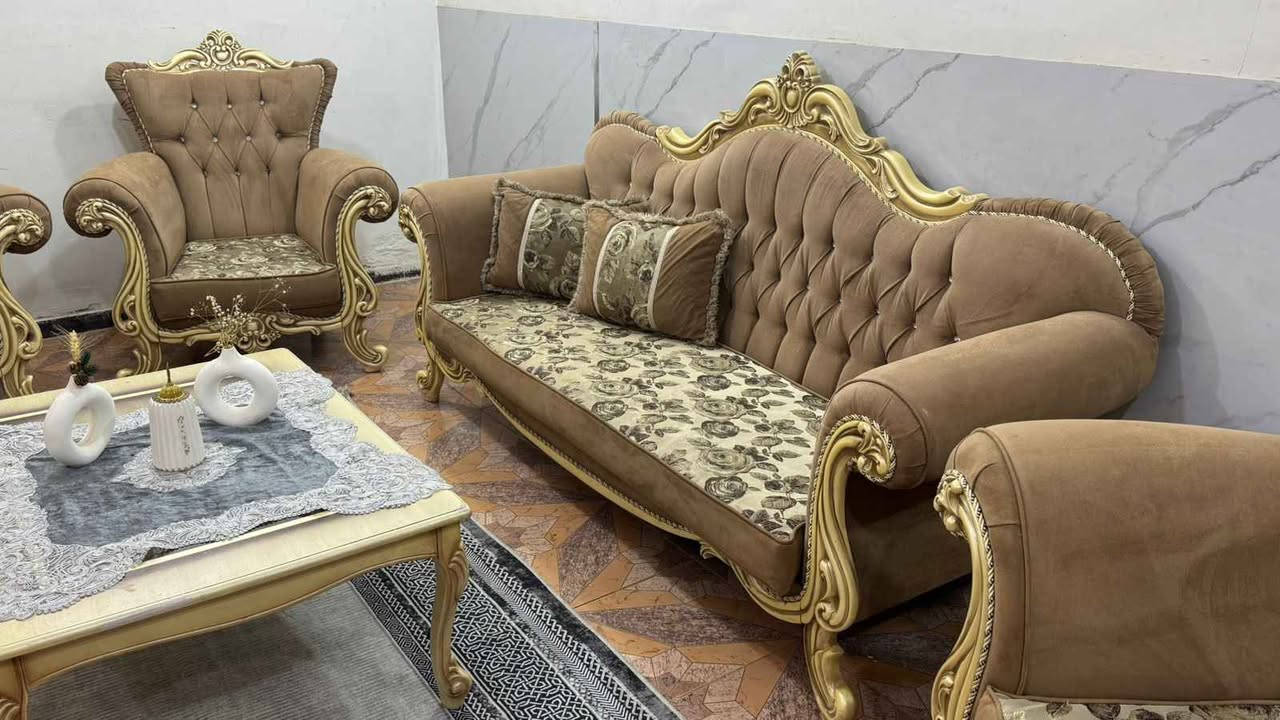 تخم زان تركي ١٠ مقعد مع طبله وسط كبيره نضيف جدا*********** بغداد, العراق
