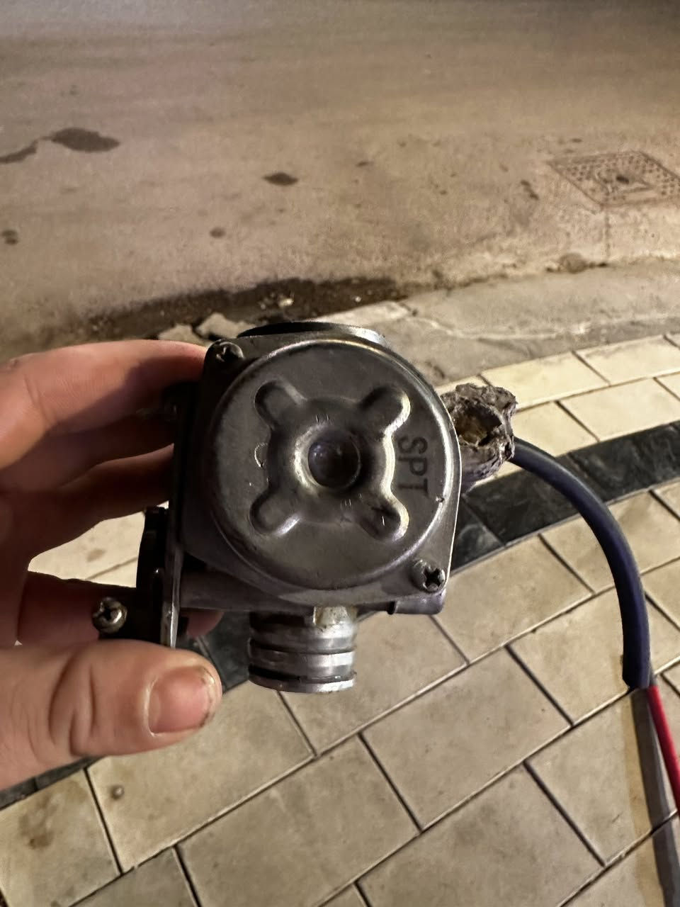 كابريتر ماكس قيم وخذ


**إذا كنت صاحب هذا الإعلان وتريد حذفه لأي سبب، رجاءا أرسل رسالة إلى الدعم الفني**