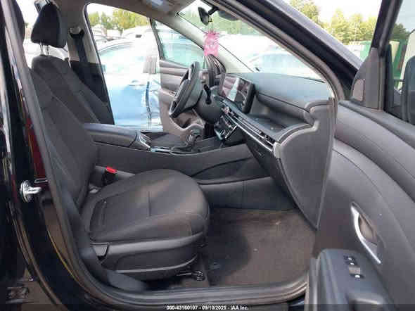 توسان 2025 بدون ايرباك
واصل للميناء ب 134$ ورقه فقط
تدخل شهداء ب 150$ واصل لباب بيتك
بيها مجال بسيط للتواصل ***********
***********
