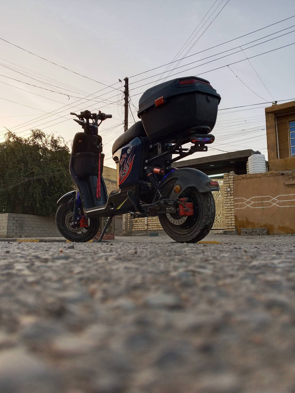 السلام عليكم
دراجة شحن للبيع 
النوع R9
المواصفات 
1ـ بصمة +سويج 
2ـ السرعة 99
3_ باتريات جديدات 
4ـ الملف 1200
5- صندوك اضافي 
6-باتريات صغير 16امبير 
7-لايت زنون عالي جدا 
8-التجوة الخلفية موجودة 
9-هورن اضافي 
10-سلة موجودة 
11-استاند صفح وقلاب 

السعر 450 بيهة مجال


**إذا كنت صاحب هذا الإعلان وتريد حذفه لأي سبب، رجاءا أرسل رسالة إلى الدعم الفني**