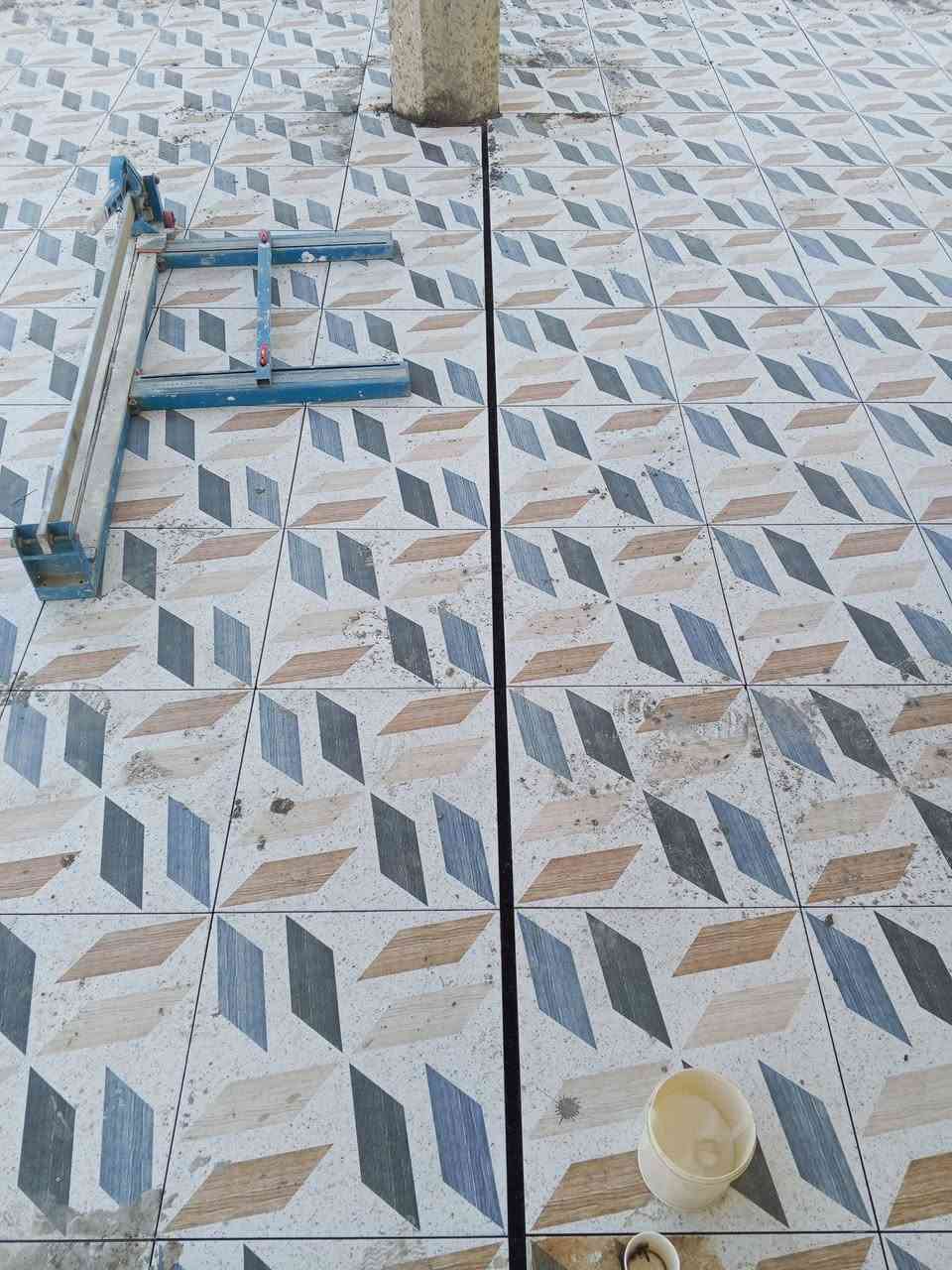 خلفه تطبيك ارضيات جدران
سيراميك مرمر كاشي
***********
شرط العمل نضافه ودرجه اولئ
واسعار مناسبه
