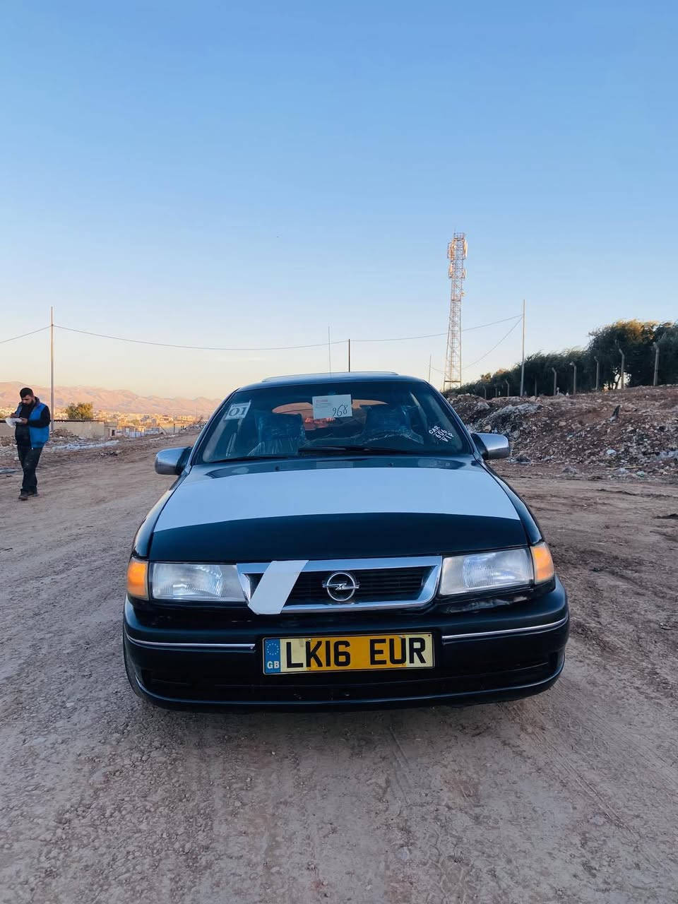 سەرەتا سڵاو ئۆپڵ ڤیکتڕا مۆدێل 1995 سەیا رەکە علوجە ماڵی مەدەنی بەشەرت گێڕو سەرفو بوخاری بەشەرت مەکینەی کەمێک سەوتی تیایە بەشی سەرەوەی موسو بڕاوە بەشەرت لایتو بەگ لایتی مەزبوتە دەعمو لێدراوی بەشەرت چوار تایەو ویلی نوێی لەژێرە سعر 14 کەمێک مەجال ژ.م *********** كويسينجاك, أربيل
