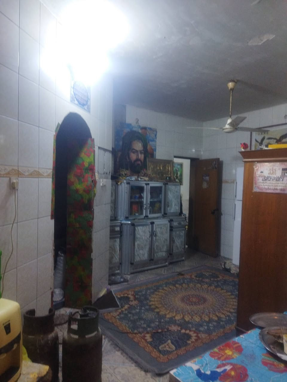 دار للرهن حي ابو طالب 200متر طابق واحد غرفه وصاله ومطبخ حار وبار واستقبال الرهن 35للمدة سنتين قابل للتجديد للاستفسار خاص أو الاتصال على الرقم ***********
