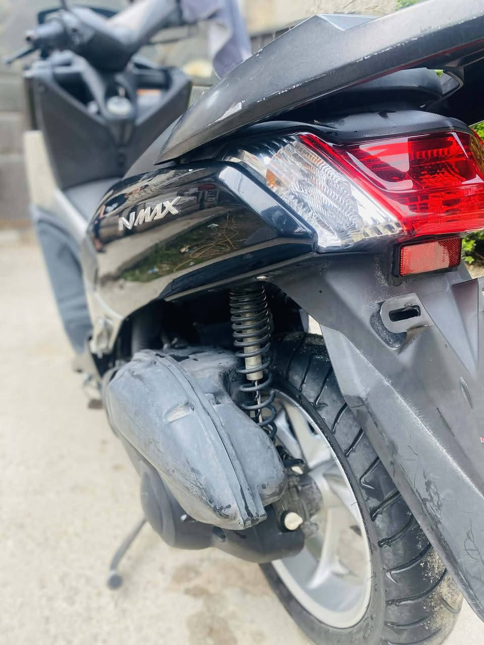 سلام عليكم NMAX لبيع مستعجل ماشيه 12الف حقيقي شلعه ومعدل دراجه خير من الله مكفوله كفاله عامه كهربائيات كله شغال 
مكاني بغداد دوره 
السعر ب15وبيها مجال لشراي 
استفسار :***********
