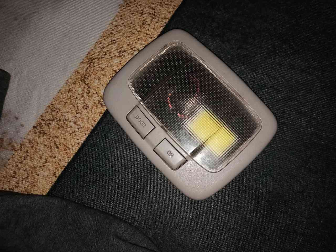 غراض سوناتا للبيع 
1 لايت سقف داخلي. السعر 10 
2 لوحت تحكم سقف السلايت روف. السعر 20
3 مكثف مروحة تبريد. السعر 25
4 إطار حجم 16/60/215. السعر 35

المكان كوت منطقة البيضاء 
الرقم ***********
