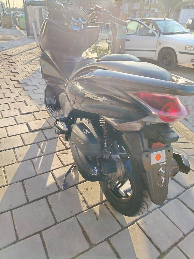 سلام عليكم بي سي اكس للبيع دراجه نضيفه شوفت عينة مكينه 150 ستان كهربائي جيل الأول درجه جديده ماشيه 14الف مال بيت متوازي علئ بيعته مكاني حي اور قرب جامع الفردوس *********** بغداد, العراق
