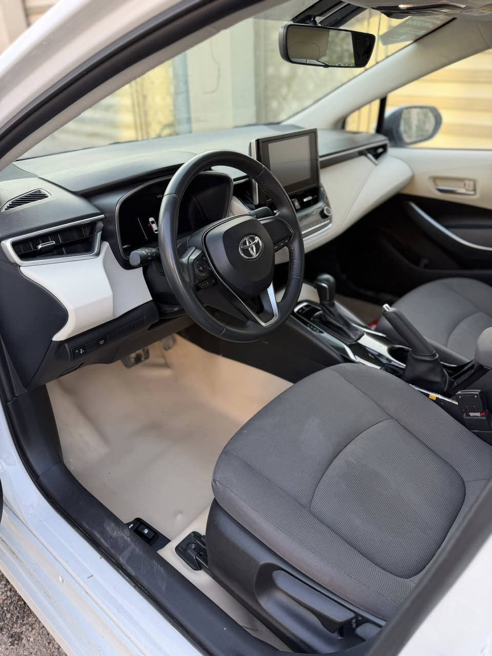 كورلا 2024 ساس
بعدهه بالضمان وبيهه صيانه مجانية
السياره مكفوله كفاله عامه
ماعدا كم شخط بالدعاميات
السياره ماشيه 39 الف
فول مواصفات 
فتحه
بصمة 
حساسات امامي خلفي
شاشه وكامرا
رايدهه 185 وبيهه مجال حك الجيه
بيهه شخوط كلش قليله بالدعاميات
مكاني بغداد
مجمع نجمة بغداد
ابو غريب وره العامرية
***********
