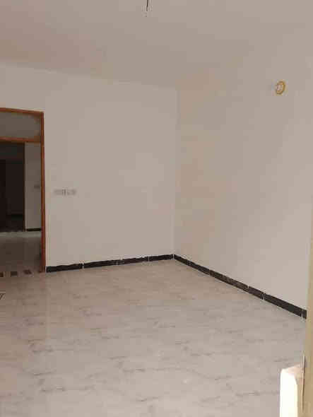 مكتب ولايه علي 

بيت للبيع المساحه 135 متر طابو زراعي بنيان جديد درجه اولى تستلم مباشر

اساس وسقف صب كونكريت مسلح بنيان طابوك جمهوري بورسلين وسيراميك تشاريف كامله

مبني فيه غرفتين نوم وصاله واستقبال ومطبخ وصحيات داخليه وخارجيه وطارمه ومكشوفه

العنوان شارع علكم ثاني بيت عن شارع العام

السعر المطلوب 55مليون وبيه مجال

للاستفسار اتصال أو واتس اب
***********
ابو علي العبدلي
