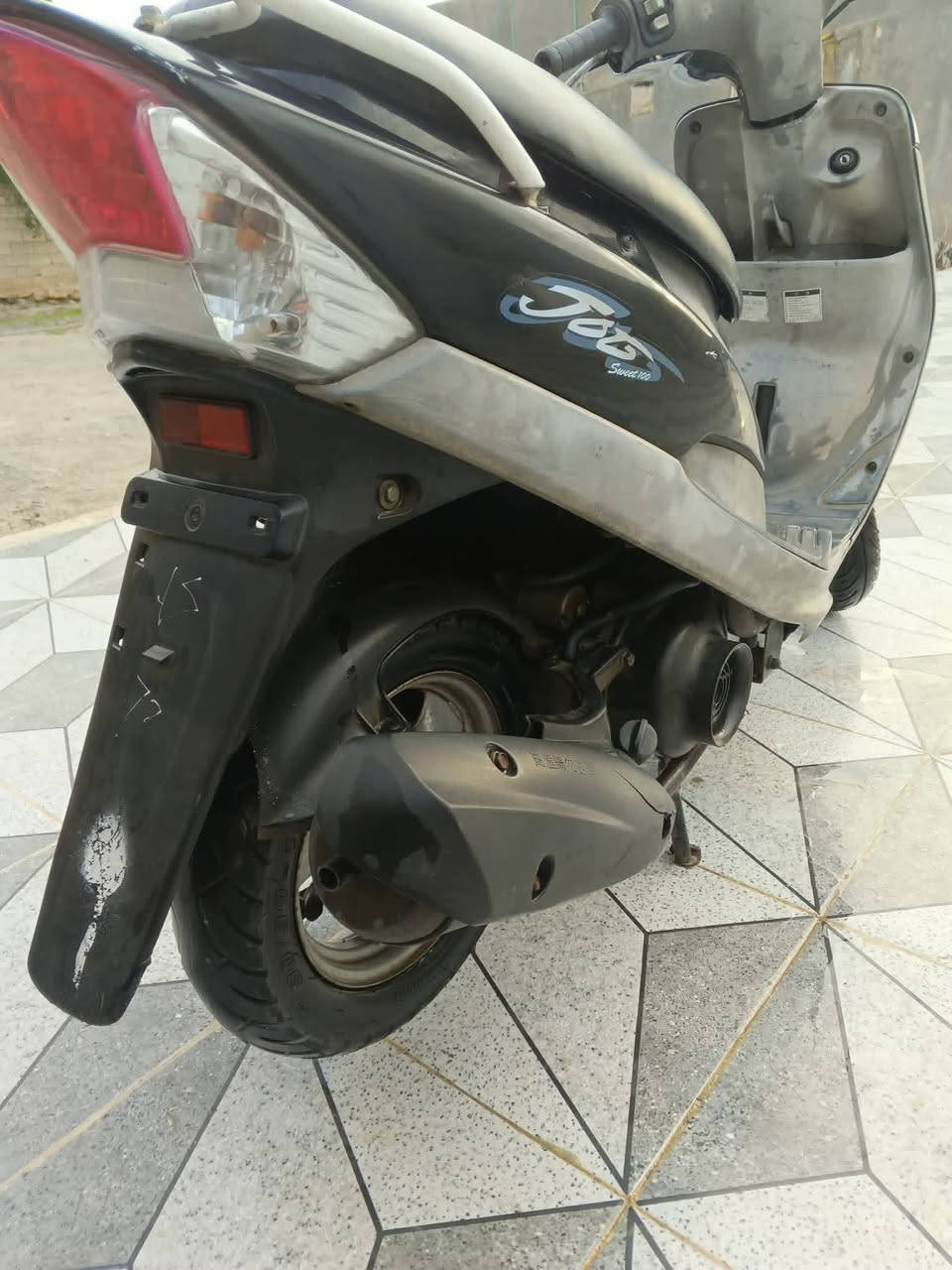 ماكس منغولي بلادي الدراجه نقصها الكفر الكدام واقيت الايت واضحه بل صوره سعر 800 وبيها مجال مستعجل عله بيعتها مكاني وركاء


**إذا كنت صاحب هذا الإعلان وتريد حذفه لأي سبب، رجاءا أرسل رسالة إلى الدعم الفني**