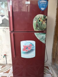 ثلاجة كبيرة • شغالة • جديدة