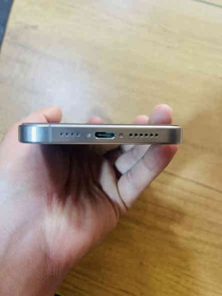 15 برو ماكس ذاكره 256 بطاريه 89 نضافه 100 
مكفول فقط كارتون مو مالته سعره 1100 
نجف حريه 
***********
