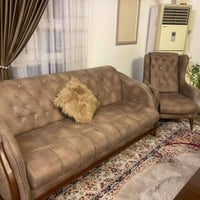 صاله كامله • ١٠ مقاعد • ميز طعام زان