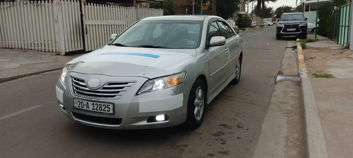 كامري 2007
فتحة 
شاشة وكامرة 
لايت زنون 
كشن كهرباء 
تحكم ستيرن 
كروز سرعه 
اشاير مري 
داخل السيارة كلش نظيف
تخم تاير نظيف
تبريد شغال ثلج 
محرك 4 سلندر 2400 
محرك بي صوت بكن خفيف 
لا دخان ولا تصرف دهن 
مصبوغة عام مابيه دواخل 
رقم ديالى بسمي مشروع وطني شرط التحويل
سنوية لل 2031 
مكاني بغداد حي العامل 
السعر 76 وبيه مجال حق الجية
***********
***********
