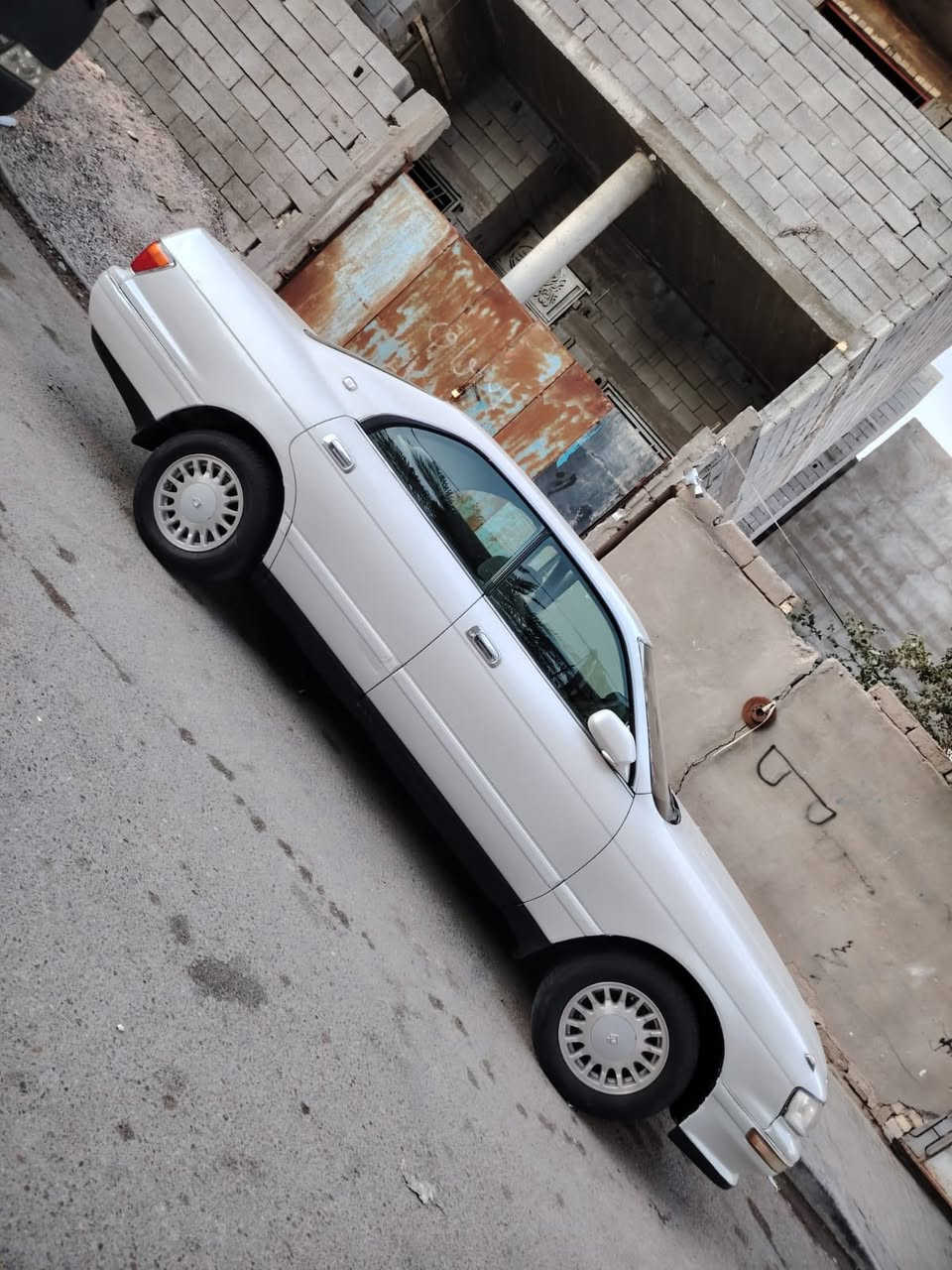 السلامً عليكم سياره بطه بلاديه لا صبغ لا ضربه لا تبديل كفاله عامه عنواني البصره القبله  سعره ٧٥
رقم الهاتف ***********
