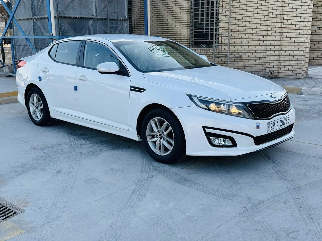 اللهم صل على محمد وال محمد 🧿
السلام عليكم كيا اوبتيما خليجي موديل ( 2016 ) مكفوله من الضربه والفتح والتبديل عده داير جاملغ خلفي صبغ اثر طخه جدا بسيطه والباقي كفاله سياره جديده جدا مواصفات نص فول  محرك 2000 شرط مامفتوح سياره جاهزه من كلشي كير مكينه حداديه تبريد تخم تاير كهربائيات دواخل جديده رقم واسط دولي سنويه لغاية 30 وهزه جديده باسم رجال صديقي وجاري مكاني ناصريه مدينة الصدر للاتصال 

( ‭0786 979 2983‬ ) السعر  ( 147 ) ورجااا مو شراي لا يكسر بحلال الناس
