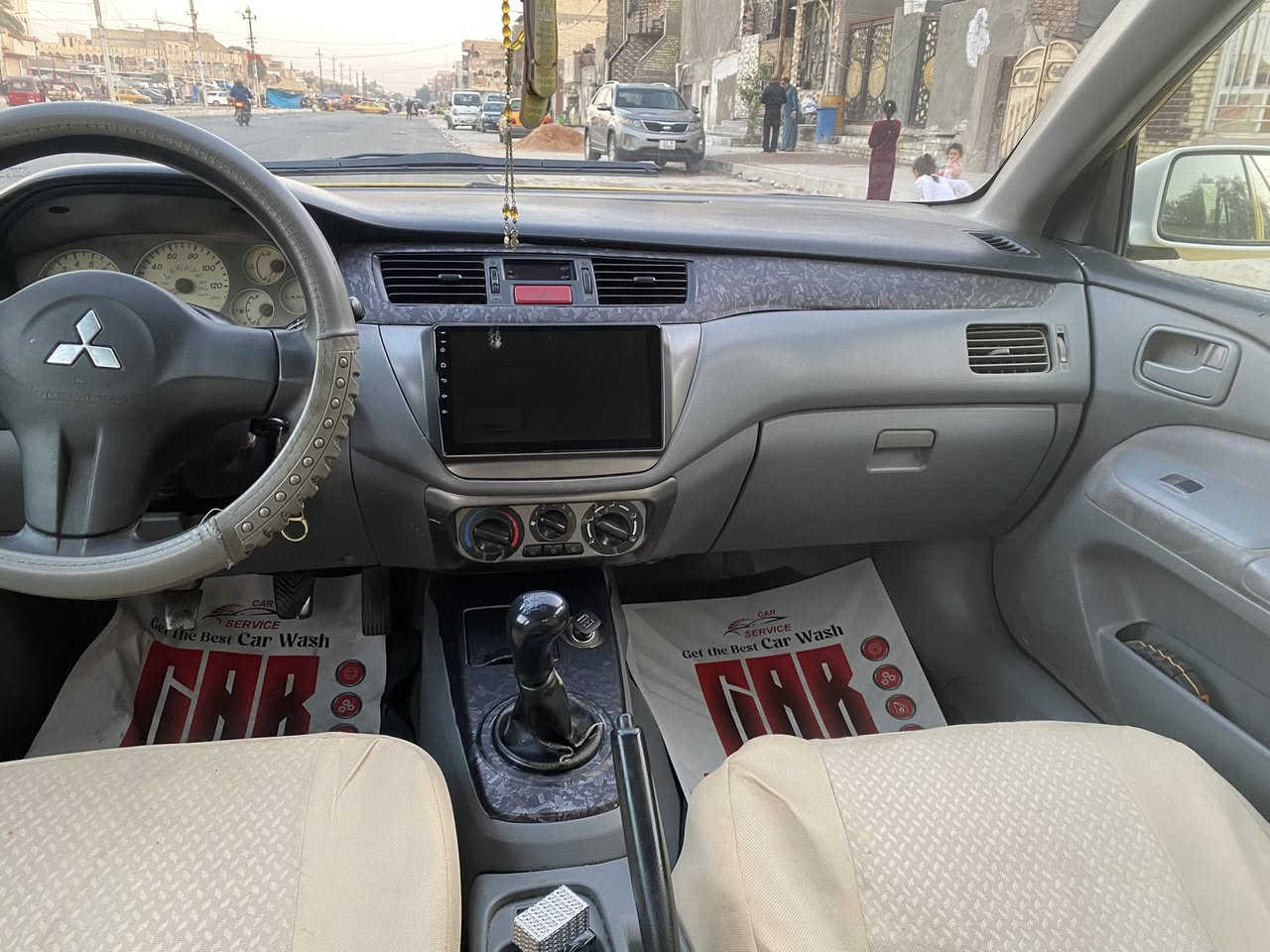 السلام عليكم لانسر مديل 2010
مصبوغه عام  السيارة ما بيها نقص برغي كير مكينة تبريد كله مكفول بيها ملاحضات موضحة بالسونار صدرها نص عمر 
المكينة 2000 السيارة بسمي تحويل ثاني يوم الله شاهد سيارة كبل للشارع ما تعبك بس عندك صدر سوي او تبقي ما يهم 
السعر المطلوب 63 
في حال وجود غرامات اتحملها اني  
للاستفسار ‭0776 173 7793
