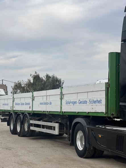 تابعونا علا صفحتنا بلفيسبوك /رقم:***********
معرض حجي زياد لبيع وشراء السيارات الكبيرة
