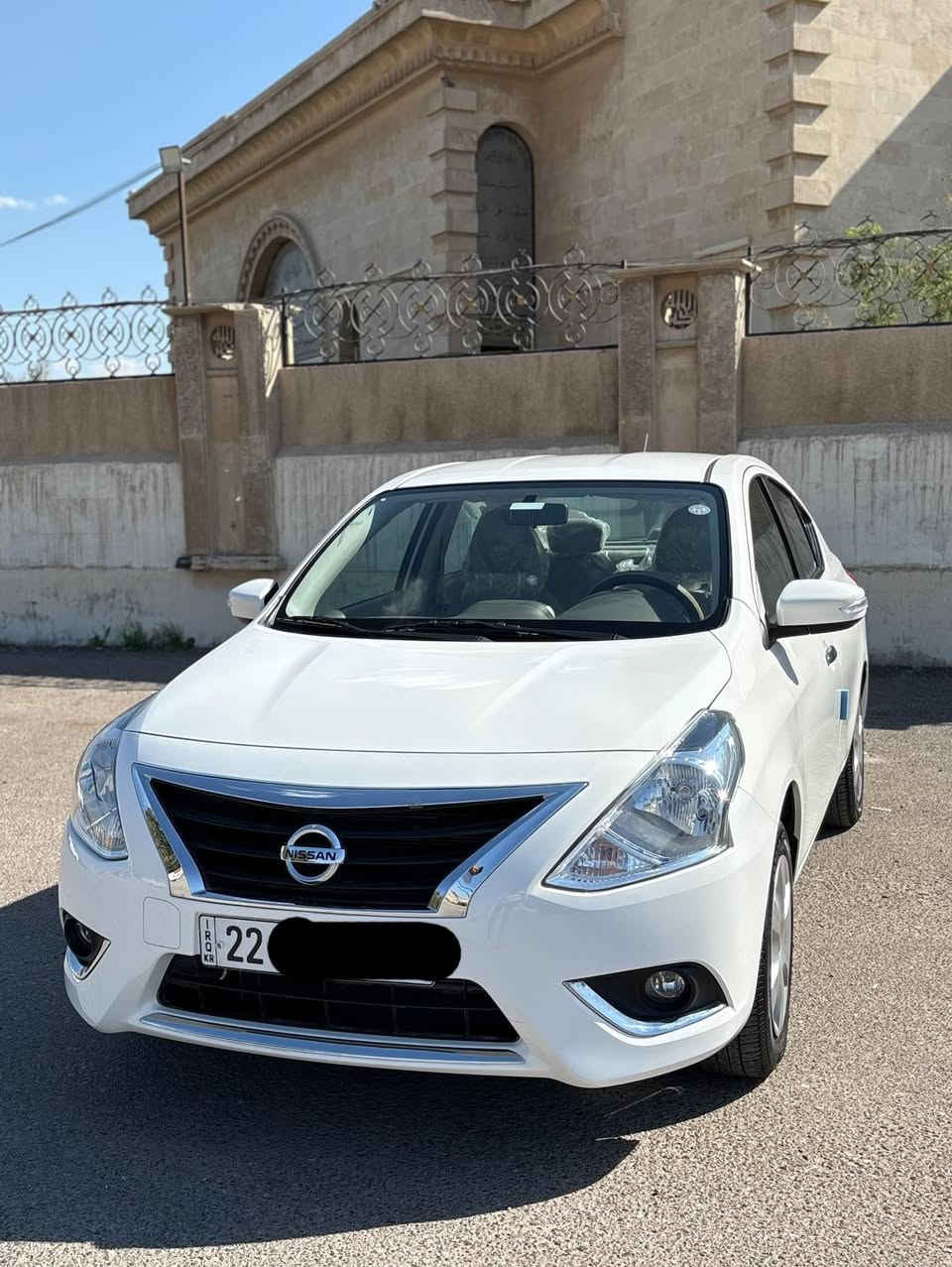 السلام عليكم
للبيع نيسان سني 2025 زيرو 
المواصفات يدات نيكل داخل مخمل شاشة اندرويد كامرة خلفية تبريد قطعتين تحكم ستيرن جهتين محرك 1500 جام كهرباء  ماشية( الف فقط حقيقي)وباقي المواصفات العادية السيارة رقم اربيل باسم شركة وكالة تحويل ماكو مشكلة العنوان/بغداد/العامرية 
السعر/12.600$وبيها مجال 
هـ/***********
