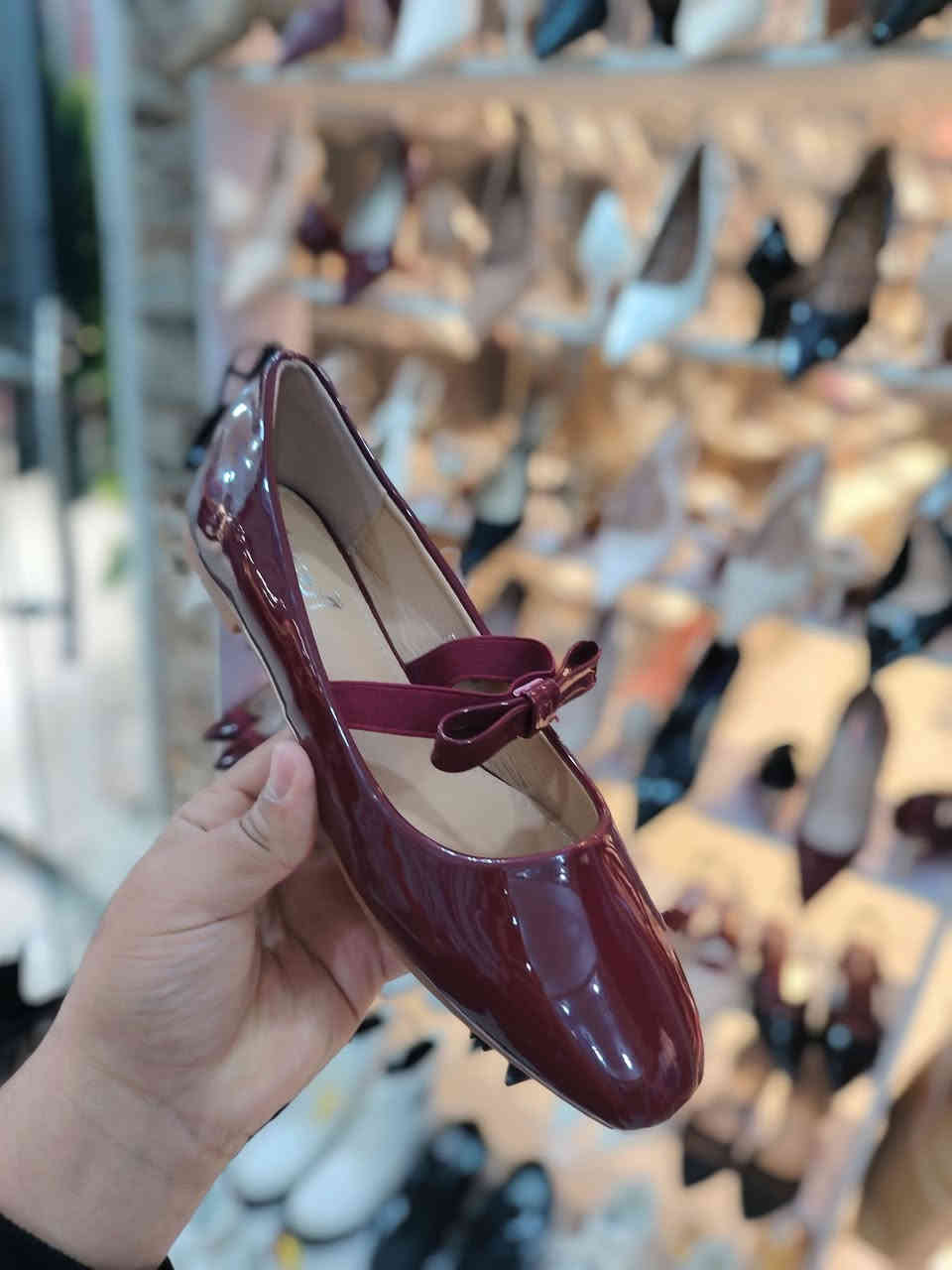 وصل الجمال 😍😍🥰
حذاء فلات زارة كوالتي ماستر طبي وزن ريشة 🪶🪶
قياسات مشكل من 37الى41
يوجد توصيل
واتساب ***********
عنوان المحل ديالى المقدادية حي المعلمين شارع المخضر مجمع العزاوي مقابل أزياء ناز
