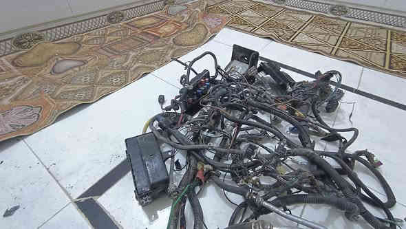 سلام عليكم من رخصت الادمن صاحب الكروب عندي ضفيره افيو ٢٠١٠واردامريكي اتوماتيك  سستم كامل يعني ضفيره مكينه وبجم وضفيره دشبول ويه قاعده افيوزات الداخله والخارجيه شرط والساعات وياهن يعني الكيجات وعقل كامل السعر ٣٠٠وبيه مجال قليل رقم التليفون ***********بيه وتساب مكاني ناصريه
